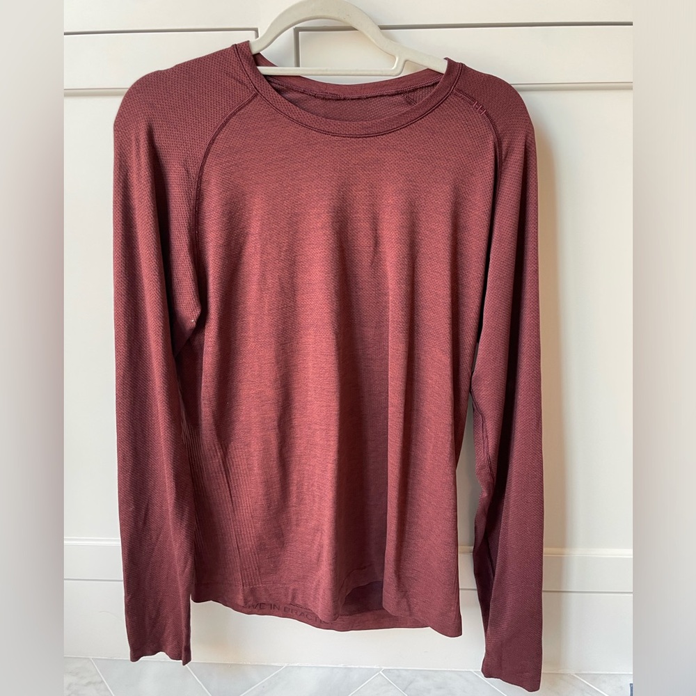 Lululemon Mens Athletic Long-sleeve Shirt; Size M; Excellent Condition